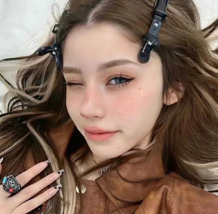 赛拉和黑桃乐队